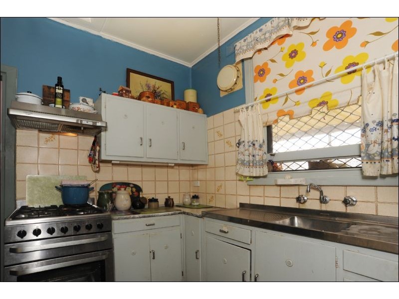 20 McKenzie Road, Elizabeth Downs SA 5113