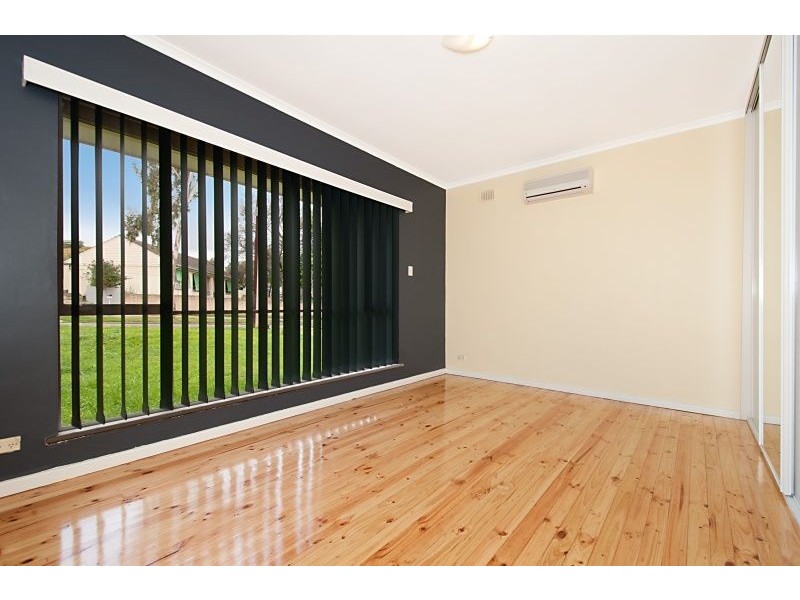 4 Allen Drive, Para Hills SA 5096