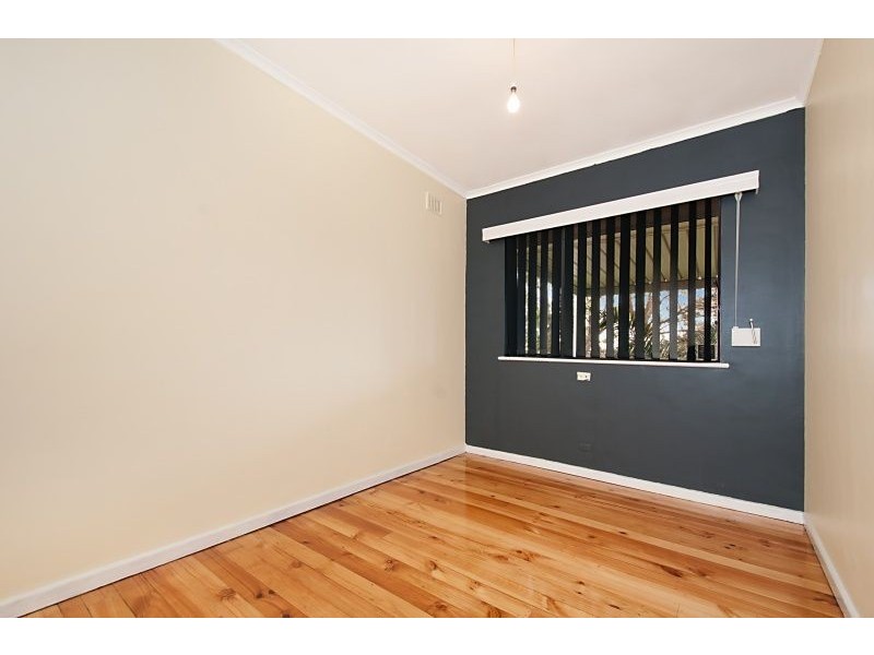 4 Allen Drive, Para Hills SA 5096