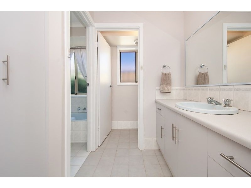 75 Highfield Drive, Hillbank SA 5112