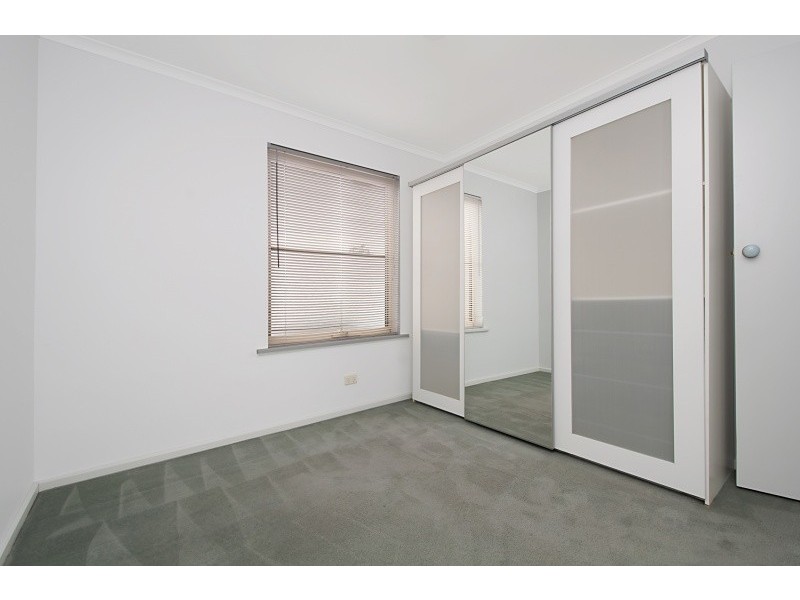 2/1 Francis Ridley Cct, Brompton SA 5007