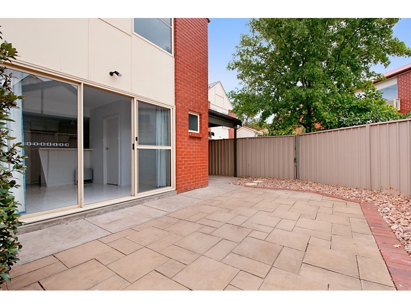 2/1 Francis Ridley Cct, Brompton SA 5007