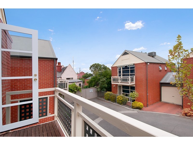 2/1 Francis Ridley Cct, Brompton SA 5007