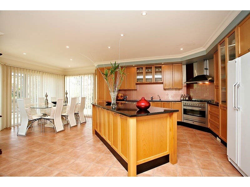 16 St. James Boulevard, Brompton SA 5007