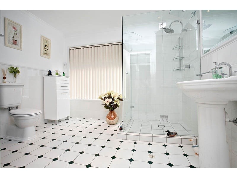 16 St. James Boulevard, Brompton SA 5007