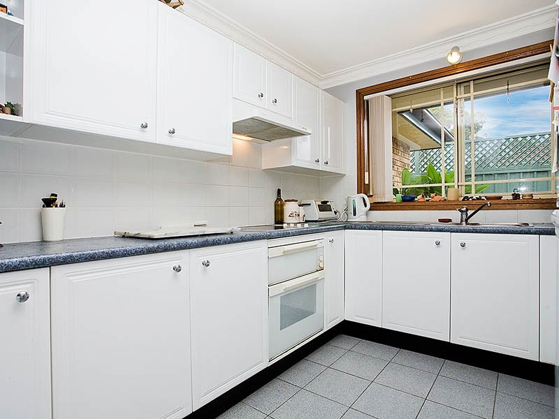 2/41 Drake Avenue, Caringbah NSW 2229