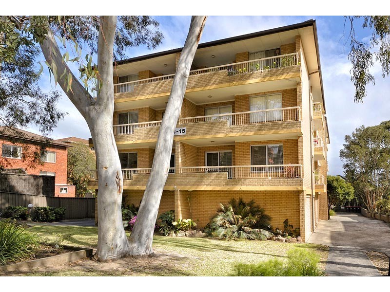 2/13  Clyde Avenue, Cronulla NSW 2230