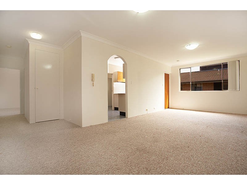 12/2-8 Kiora Rd, Miranda NSW 2228