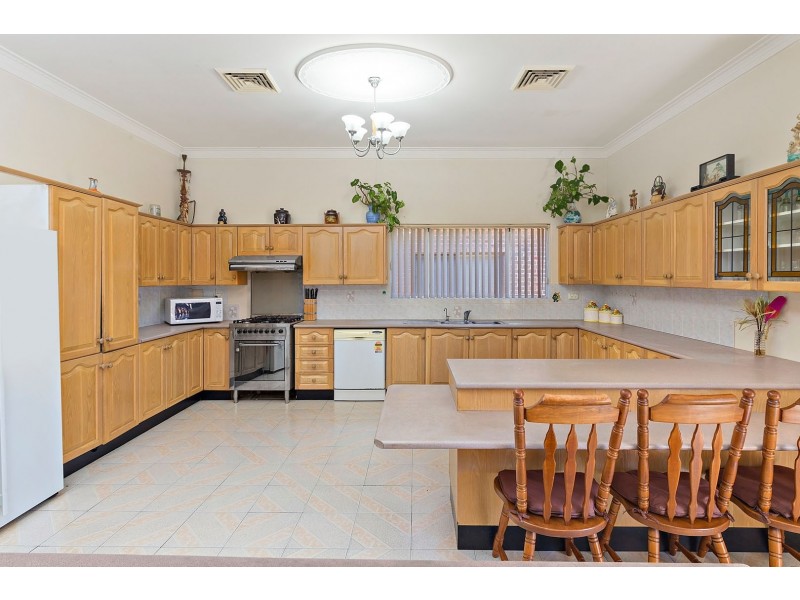 7 Ireland Street, Burwood NSW 2134