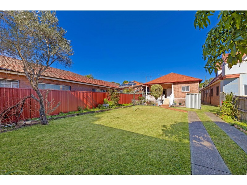 7 Ireland Street, Burwood NSW 2134