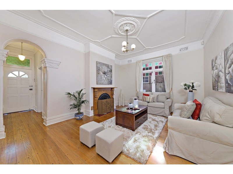 11 A’beckett Avenue, Ashfield NSW 2131