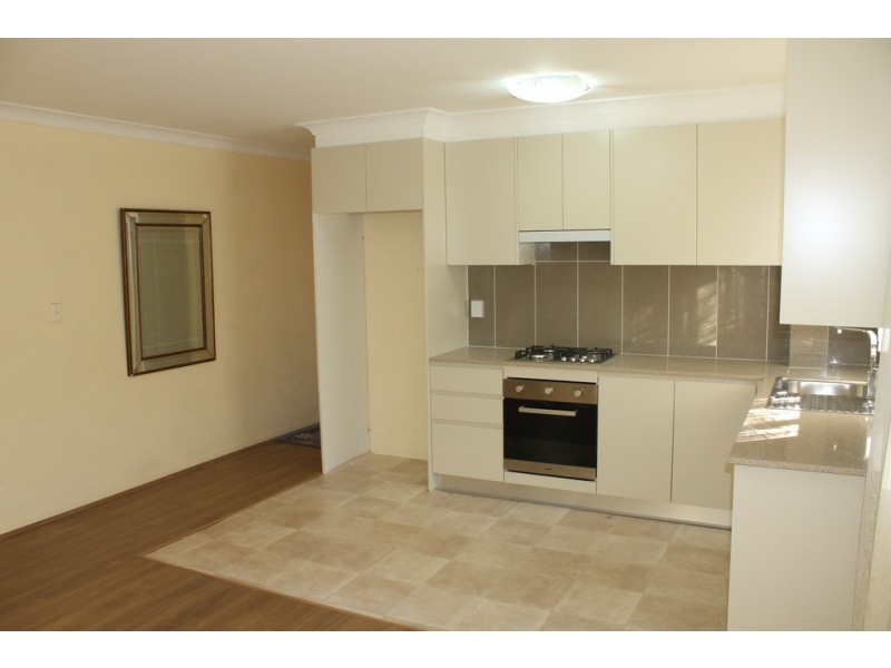 10/8 Fourth Avenue, Campsie NSW 2194