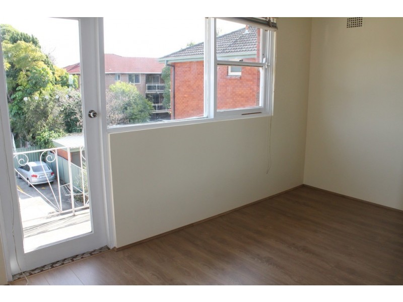 10/8 Fourth Avenue, Campsie NSW 2194