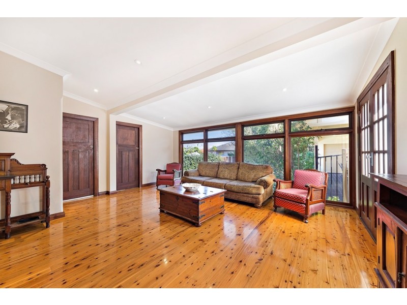 15 Holmwood Avenue, Strathfield South NSW 2136