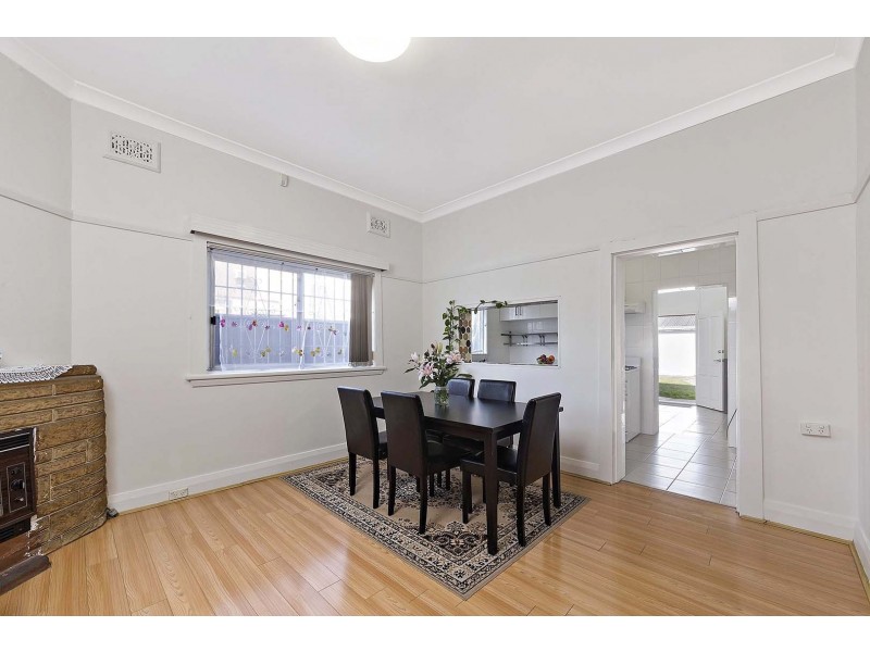 21 Earle Avenue, Ashfield NSW 2131