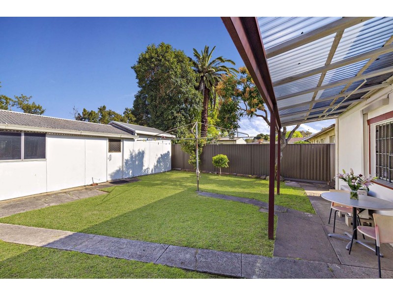 21 Earle Avenue, Ashfield NSW 2131