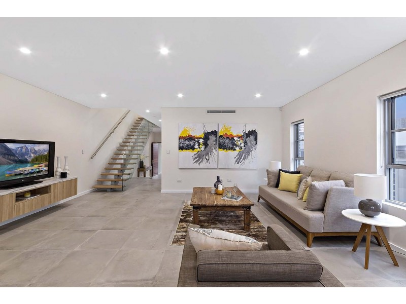 8 Tudor Street, Campsie NSW 2194