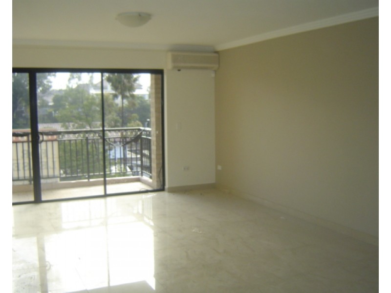 2/1a Orchard Crescent, Ashfield NSW 2131