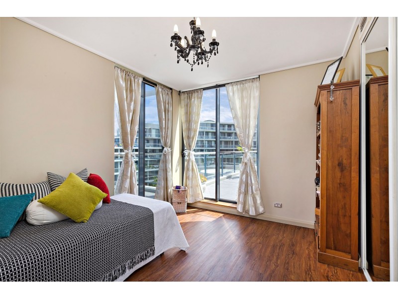 20/29 Bennelong Parkway, Wentworth Point NSW 2127