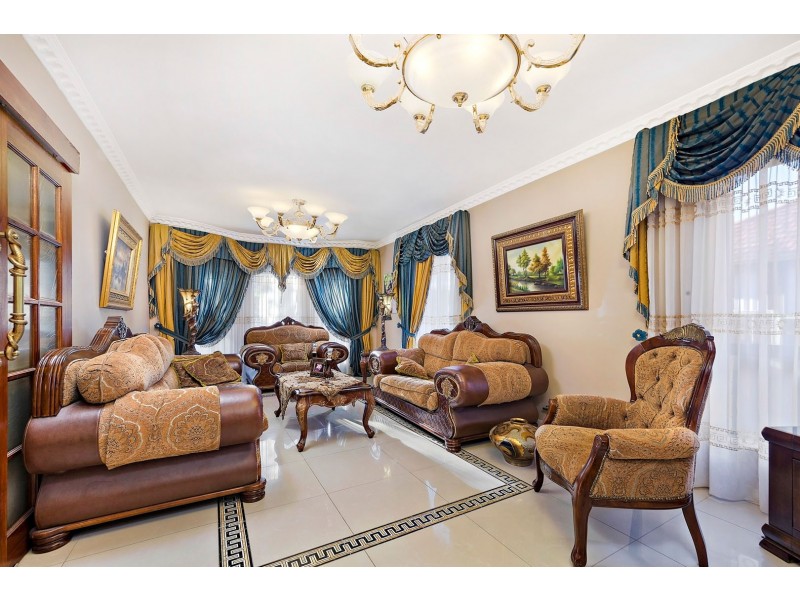 40 Pomona Street, Greenacre NSW 2190