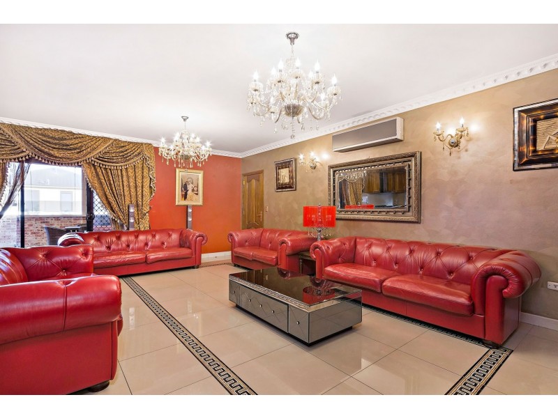 40 Pomona Street, Greenacre NSW 2190