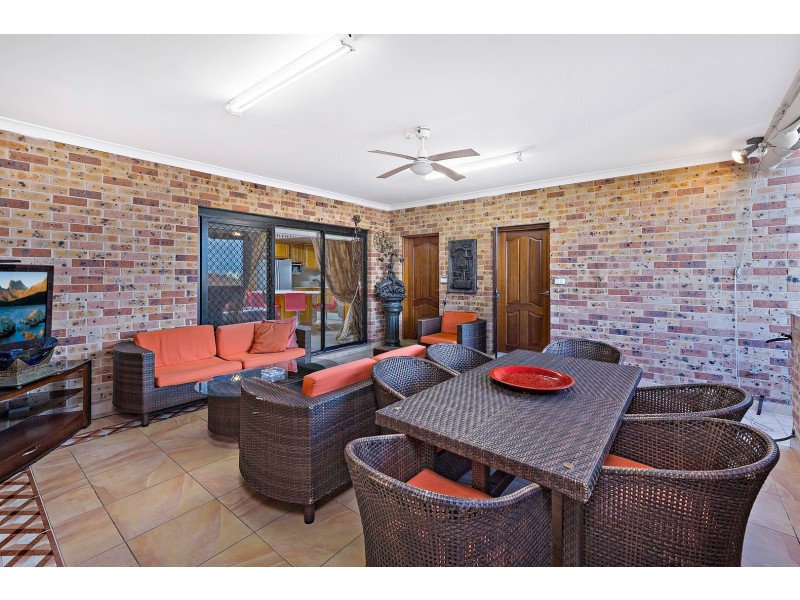 40 Pomona Street, Greenacre NSW 2190