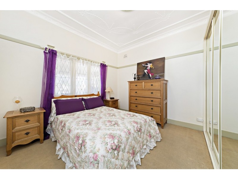 6 Cobbitty Avenue, Croydon Park NSW 2133