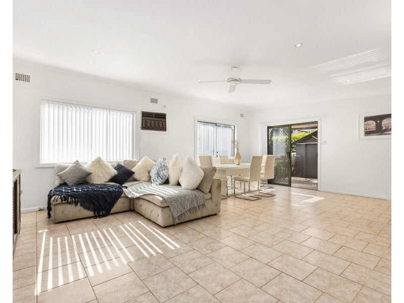 86 Holborow Street, Croydon Park NSW 2133