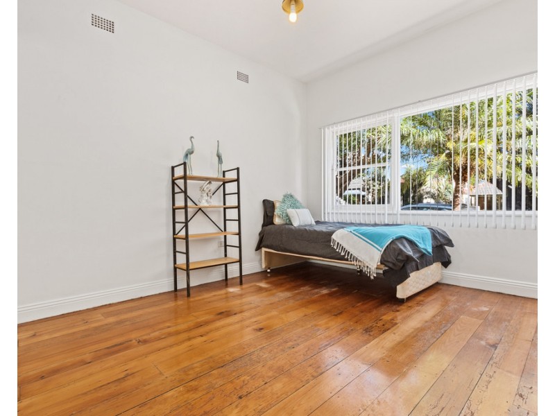 86 Holborow Street, Croydon Park NSW 2133