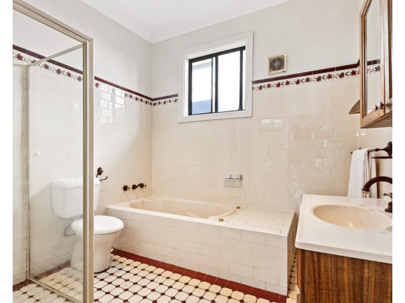 86 Holborow Street, Croydon Park NSW 2133