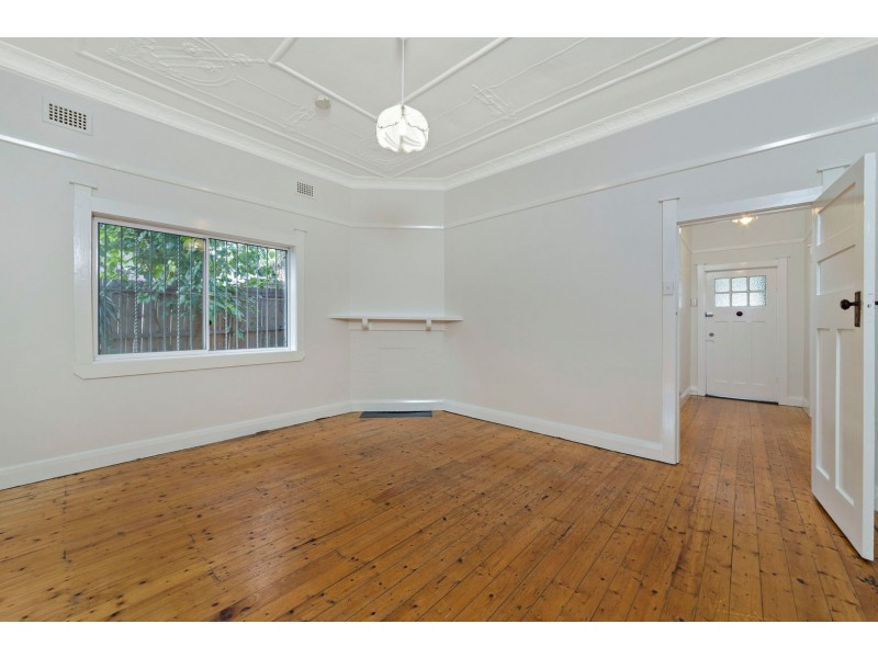 10 Brighton Avenue, Croydon Park NSW 2133