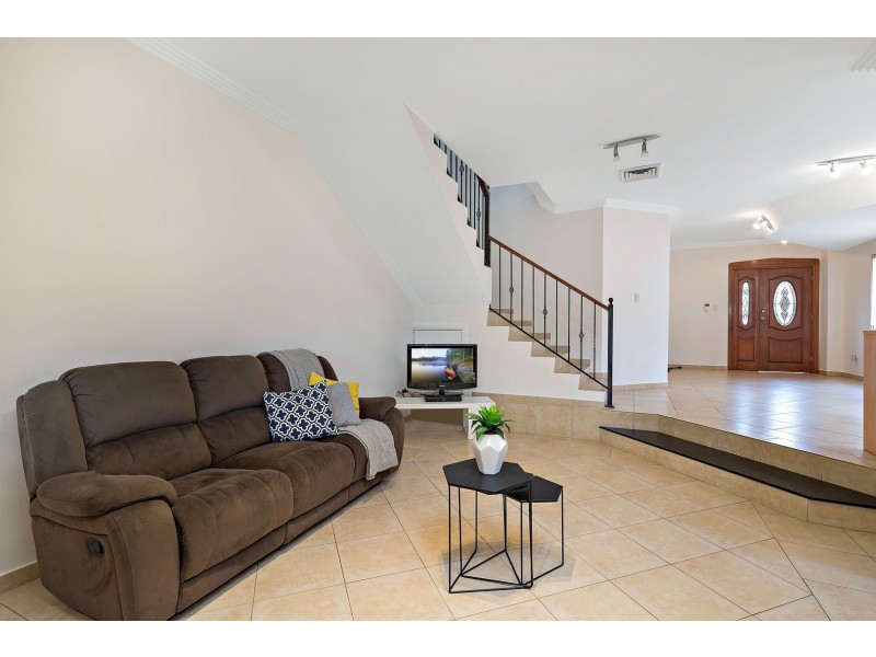 4A Cowl Street, Greenacre NSW 2190