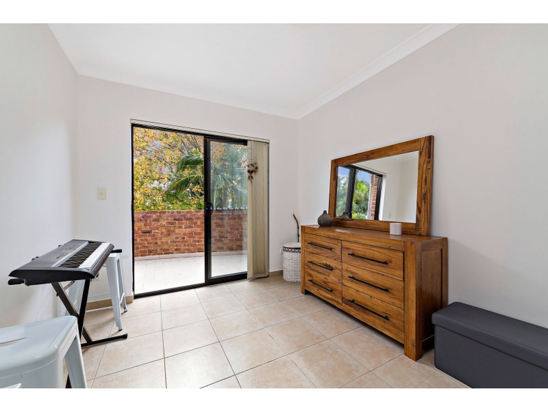 4A Cowl Street, Greenacre NSW 2190