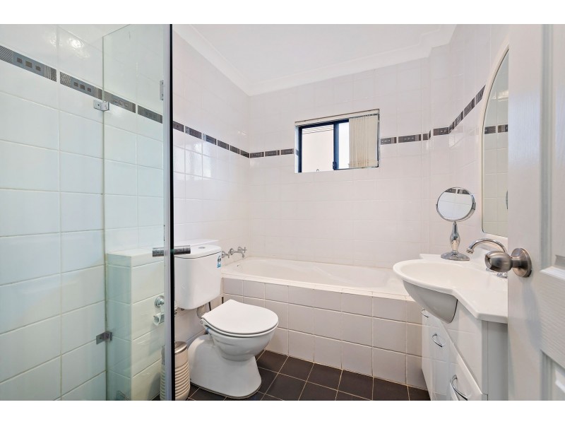 4A Cowl Street, Greenacre NSW 2190