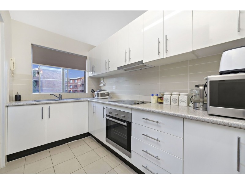 8/39 Meadow Crescent, Meadowbank NSW 2114