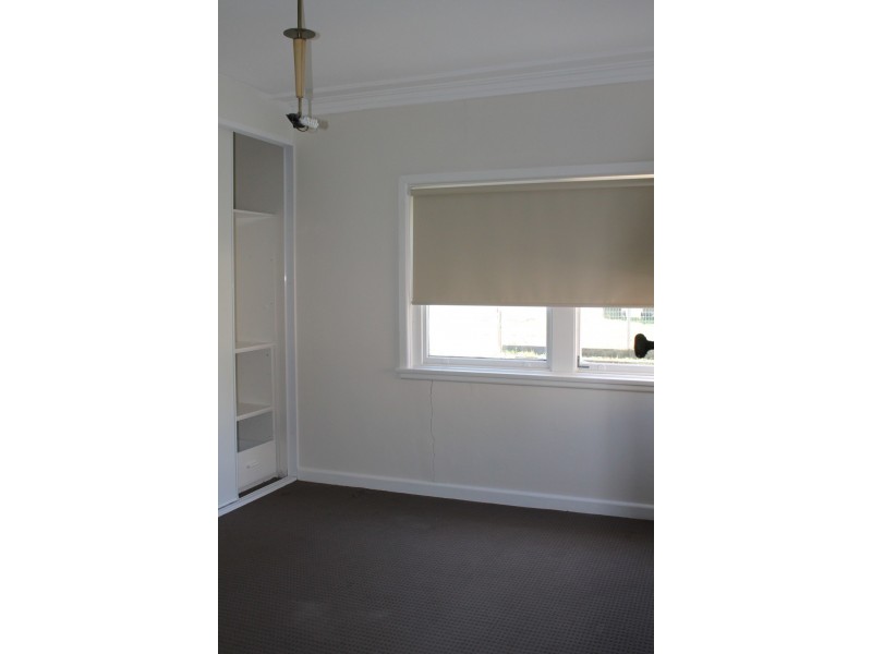 98 Benaroon Road, Belmore NSW 2192