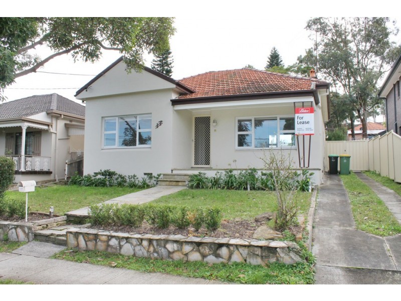 17 Dean Street, Strathfield South NSW 2136