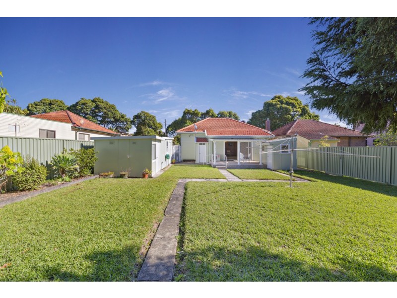 18 Ryrie Road, Earlwood NSW 2206