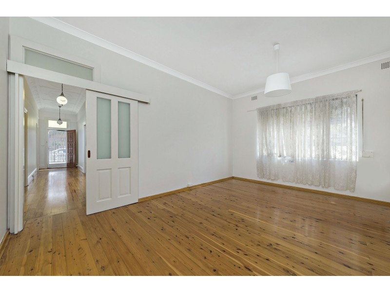 6 Sunbeam Avenue, Burwood NSW 2134