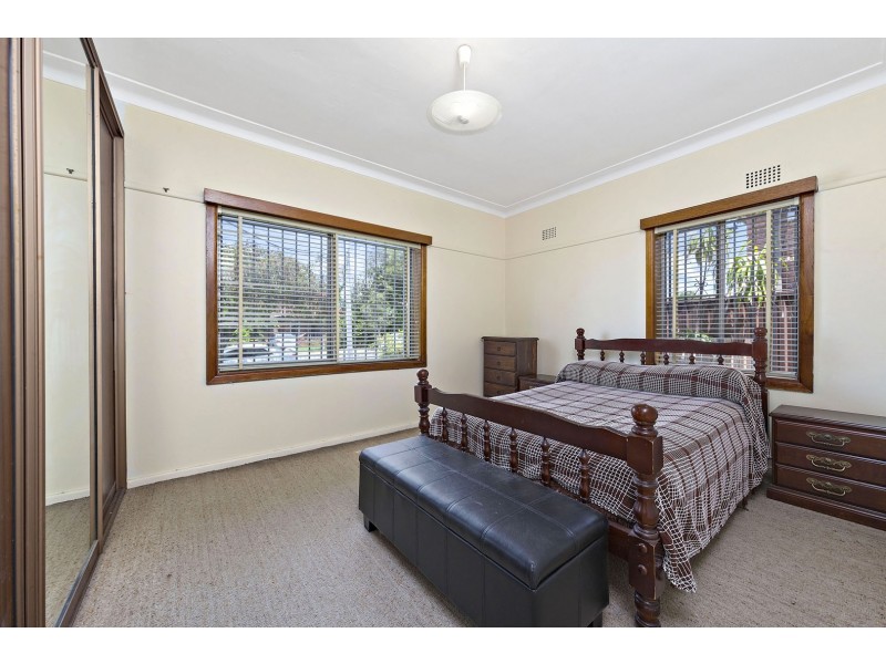 19 Jay Avenue, Belfield NSW 2191