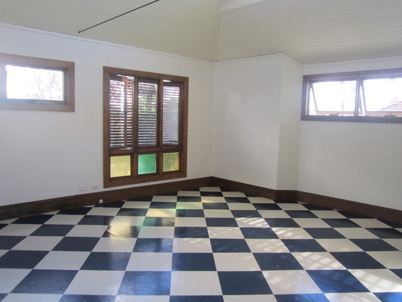 8a Barney St, enter from Millar St, Drummoyne NSW 2047