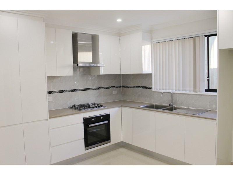 17a Maiden Street, Greenacre NSW 2190