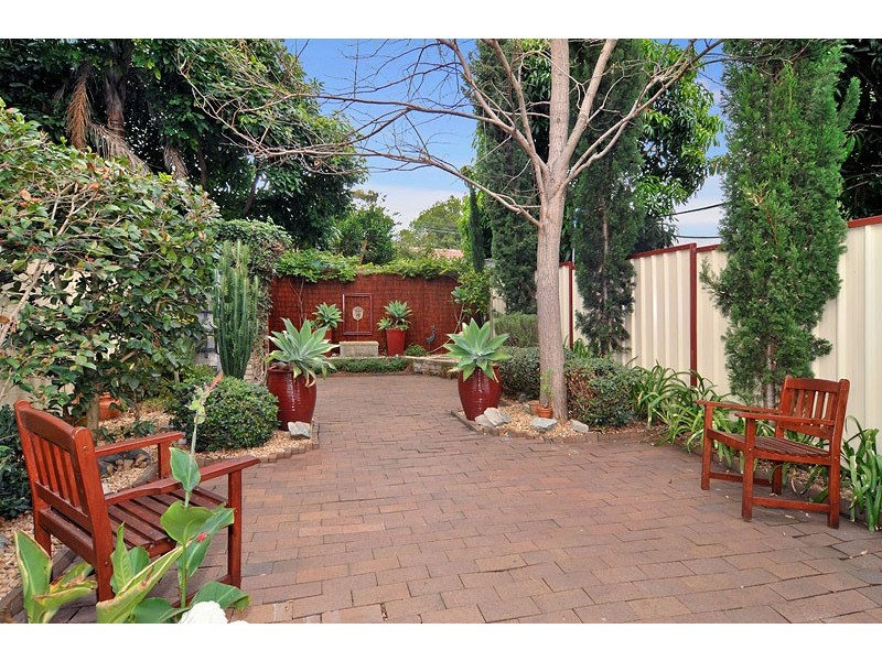 16 Lion Street, Croydon NSW 2132