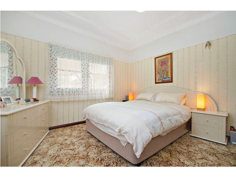 8 Wentworth Street, Croydon Park NSW 2133