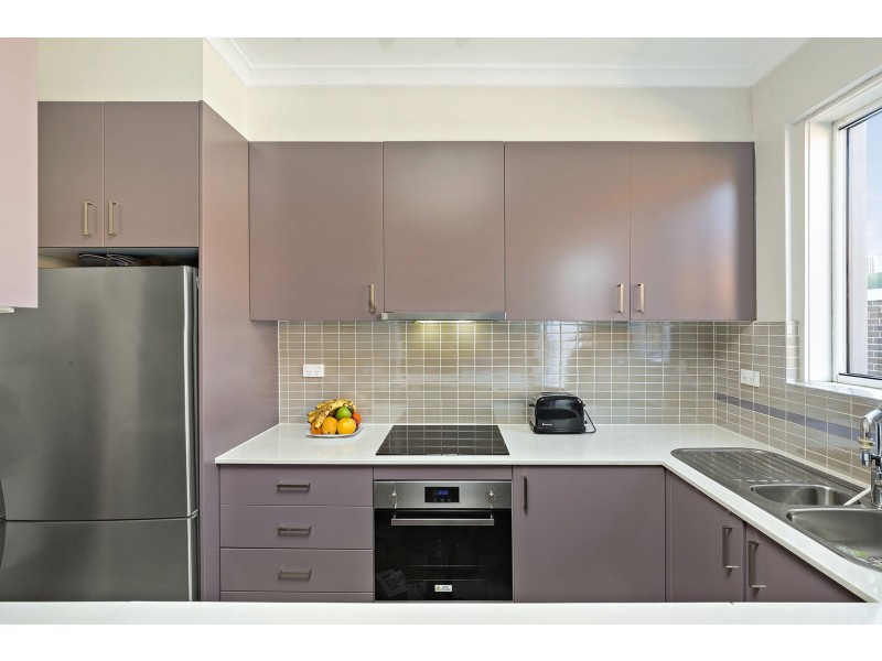 2/6 Dunmore Street, Croydon Park NSW 2133