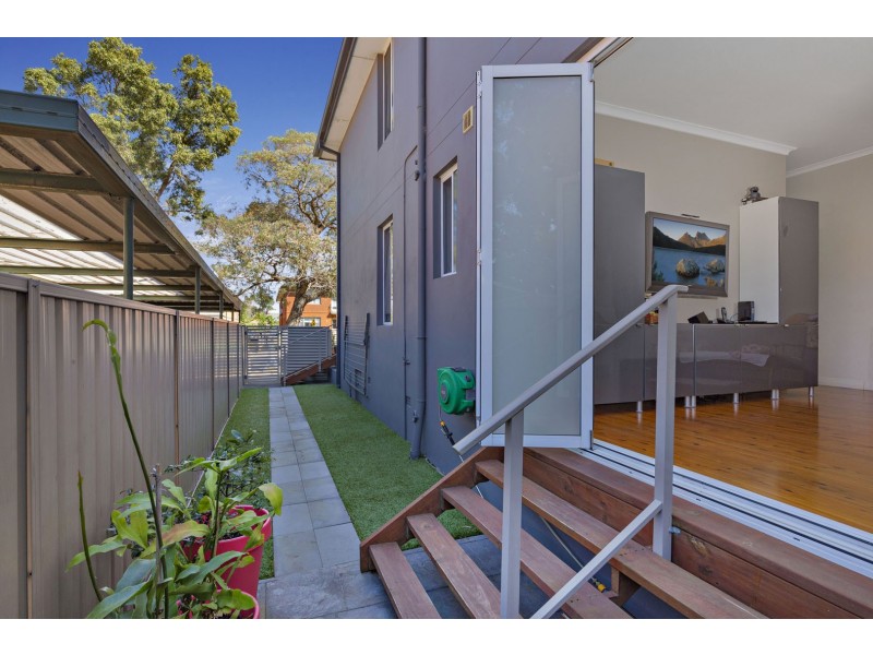 2/6 Dunmore Street, Croydon Park NSW 2133