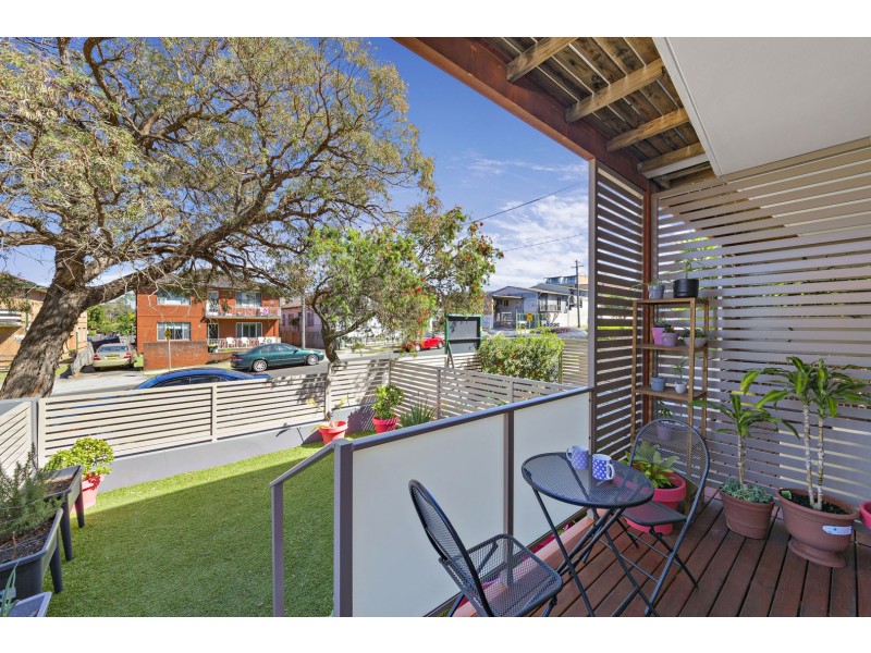 2/6 Dunmore Street, Croydon Park NSW 2133