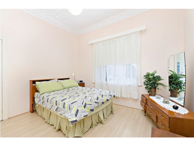 22 Hanks Street, Ashfield NSW 2131