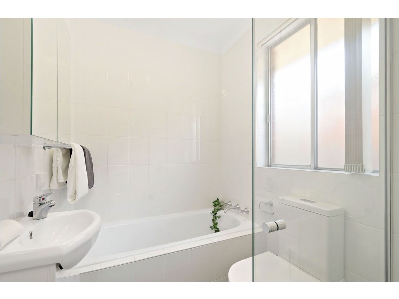 8/13 Orpington Street, Ashfield NSW 2131