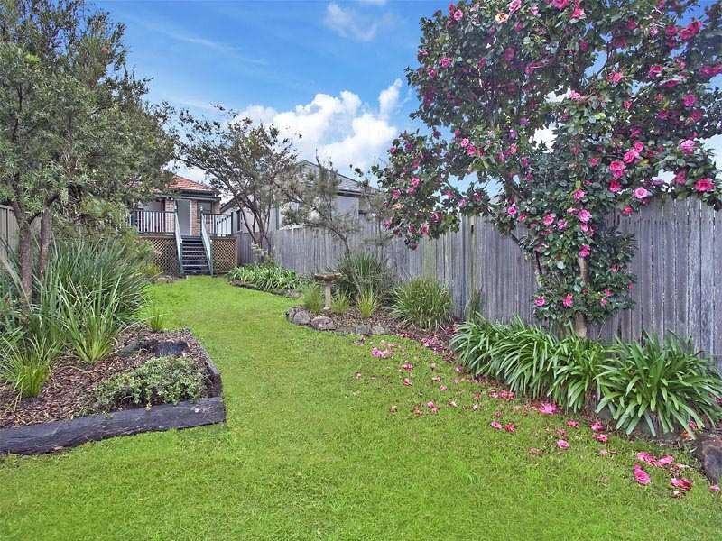 27 Lea Avenue, Russell Lea NSW 2046